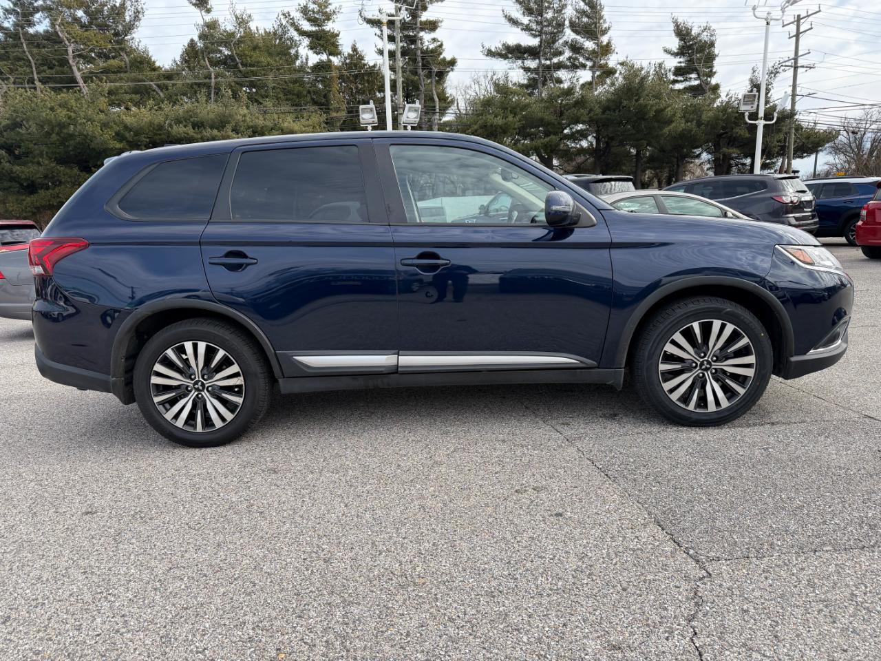 Mitsubishi Outlander SEL FWD 2020