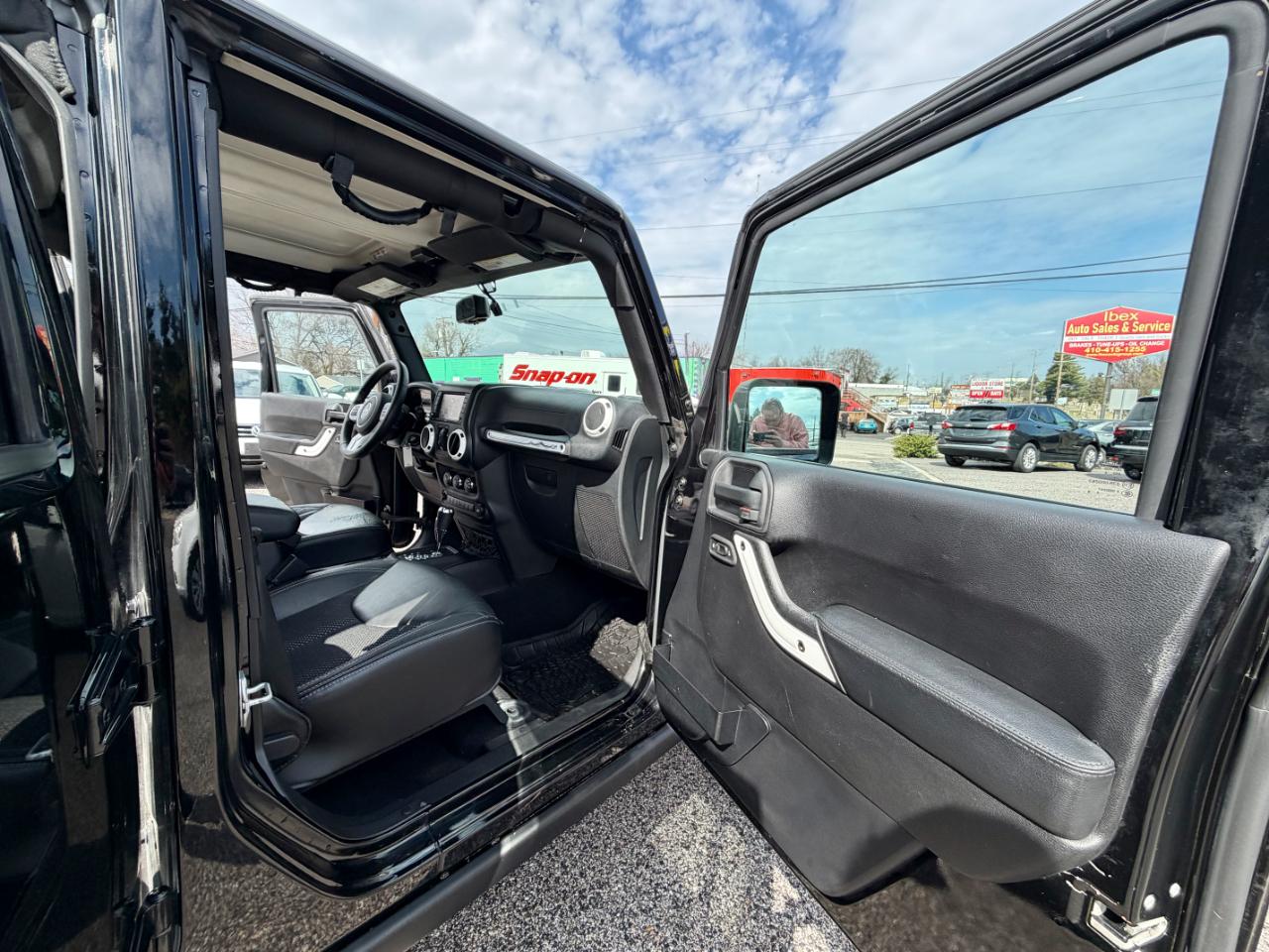 Jeep Wrangler Unlimited 4WD 4dr Wrangler X *Ltd Avail* 2015