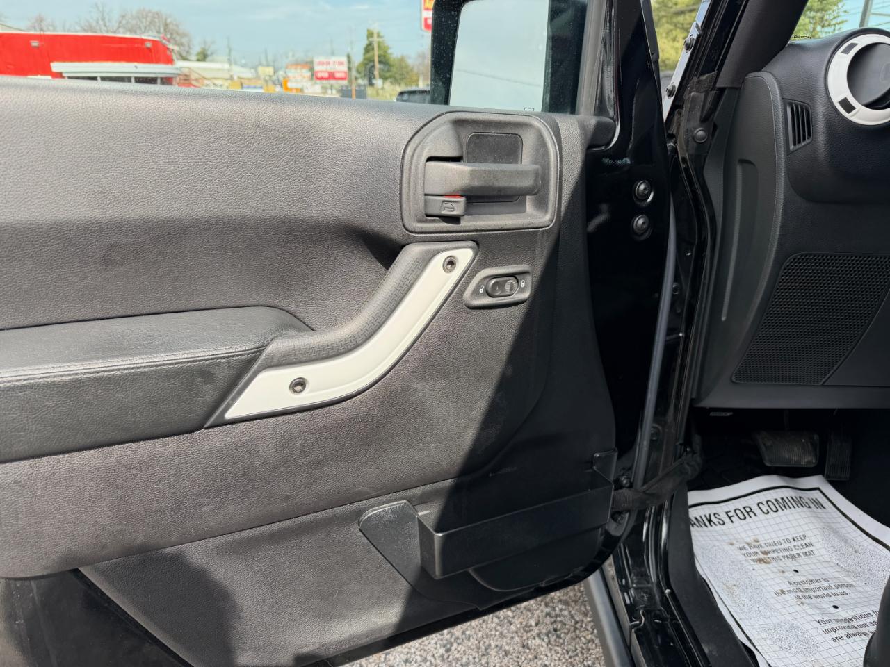 Jeep Wrangler Unlimited 4WD 4dr Wrangler X *Ltd Avail* 2015