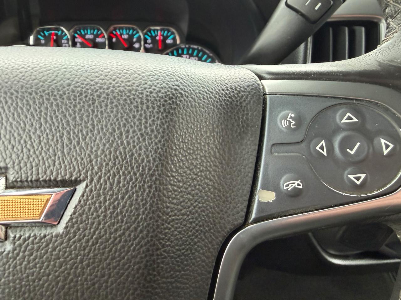 Chevrolet Silverado 1500 2WD Crew Cab 153.0" LT w/1LT 2015