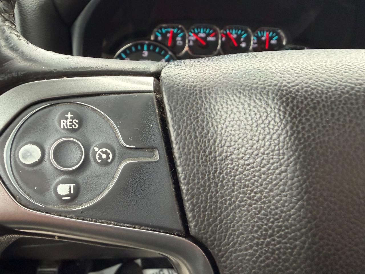 Chevrolet Silverado 1500 2WD Crew Cab 153.0" LT w/1LT 2015