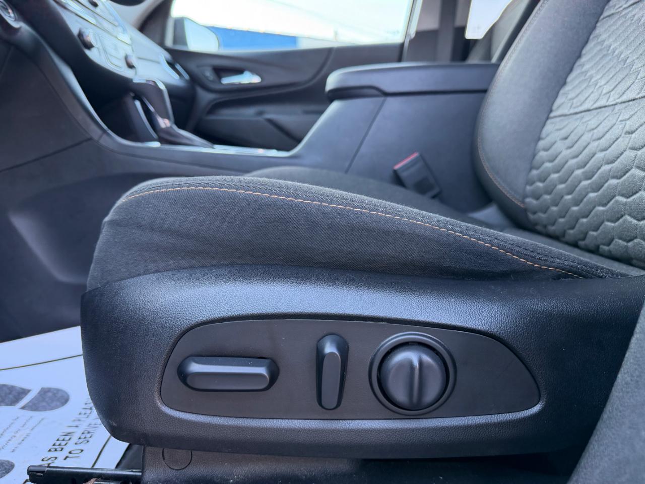 Chevrolet Equinox AWD 4dr LT w/1LT 2020