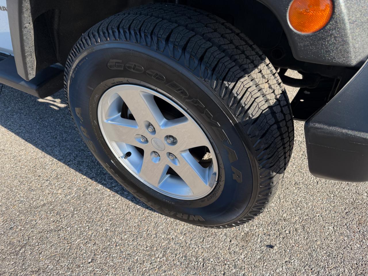 Jeep Wrangler 4WD 2dr Sport 2014