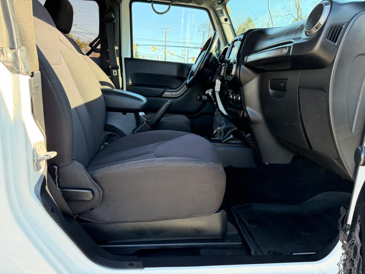 Jeep Wrangler 4WD 2dr Sport 2014