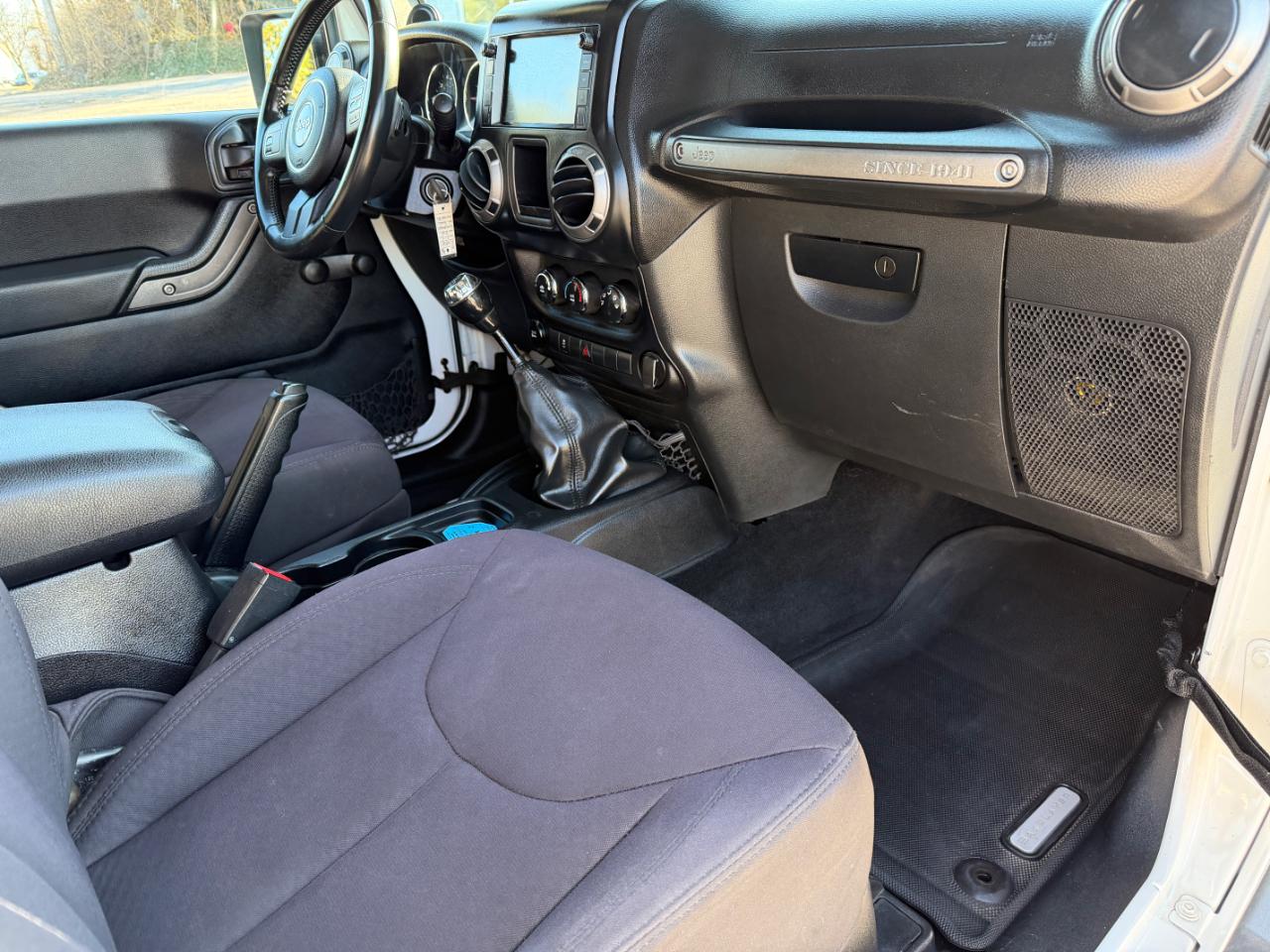 Jeep Wrangler 4WD 2dr Sport 2014