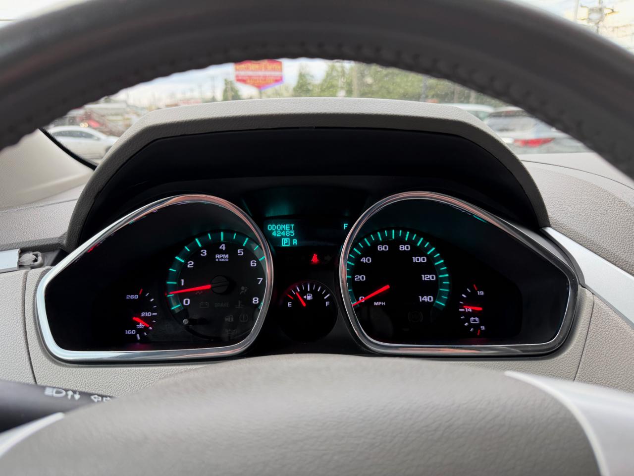 Chevrolet Traverse AWD 4dr LT w/2LT 2011