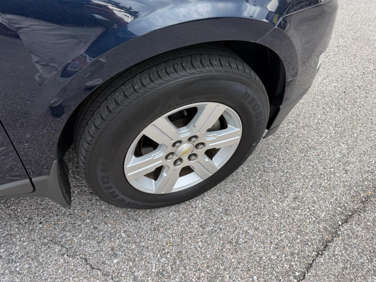 Chevrolet Traverse AWD 4dr LT w/2LT 2011