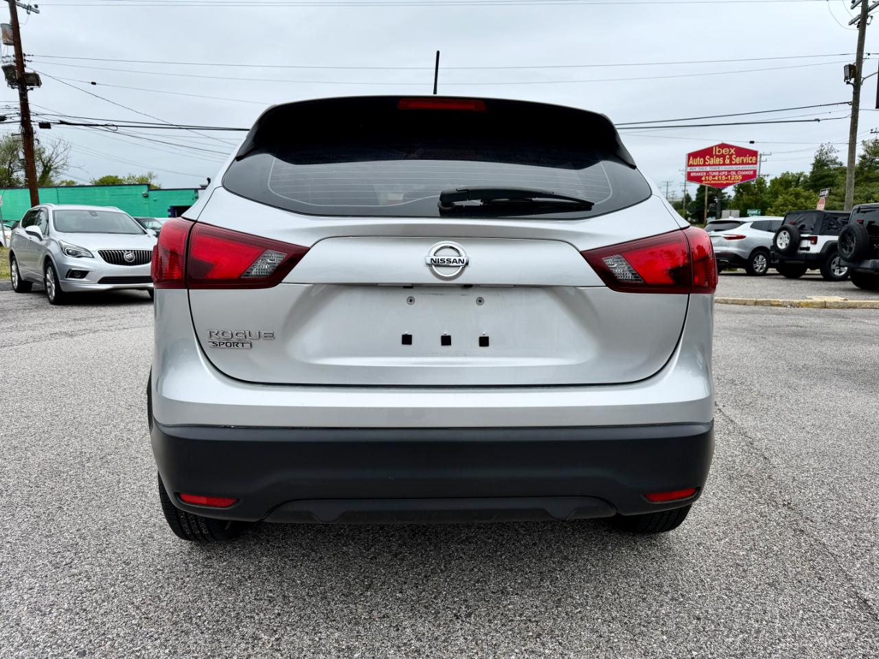 Nissan Rogue Sport 2018.5 FWD SV 2019