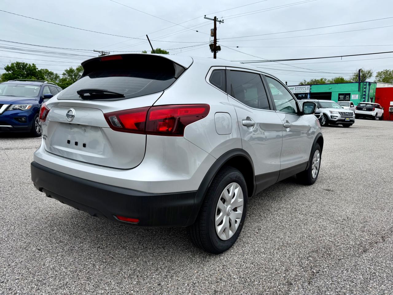 Nissan Rogue Sport 2018.5 FWD SV 2019