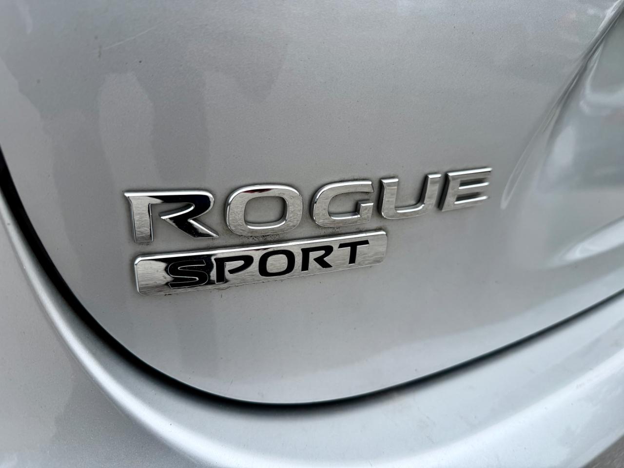 Nissan Rogue Sport 2018.5 FWD SV 2019