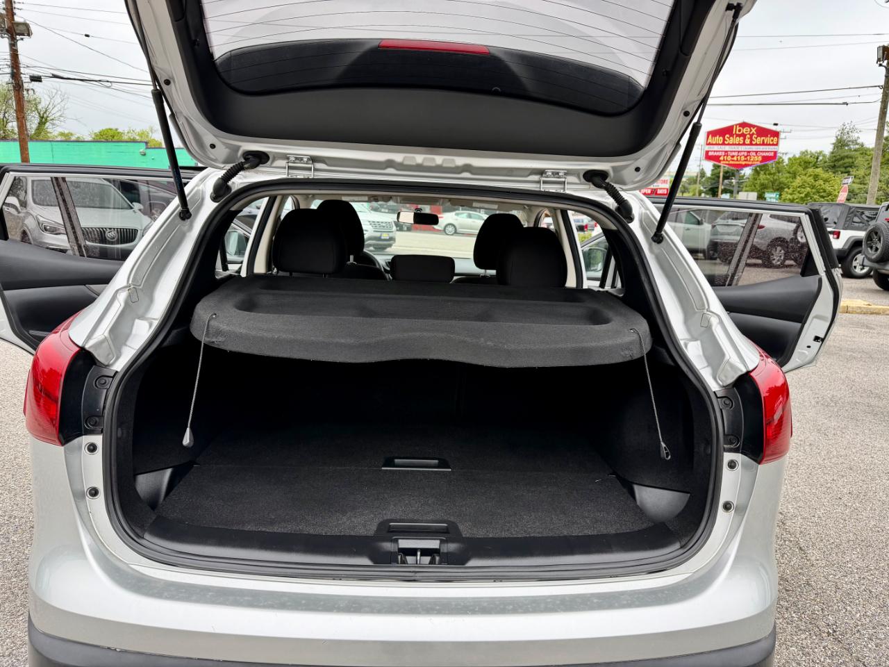 Nissan Rogue Sport 2018.5 FWD SV 2019