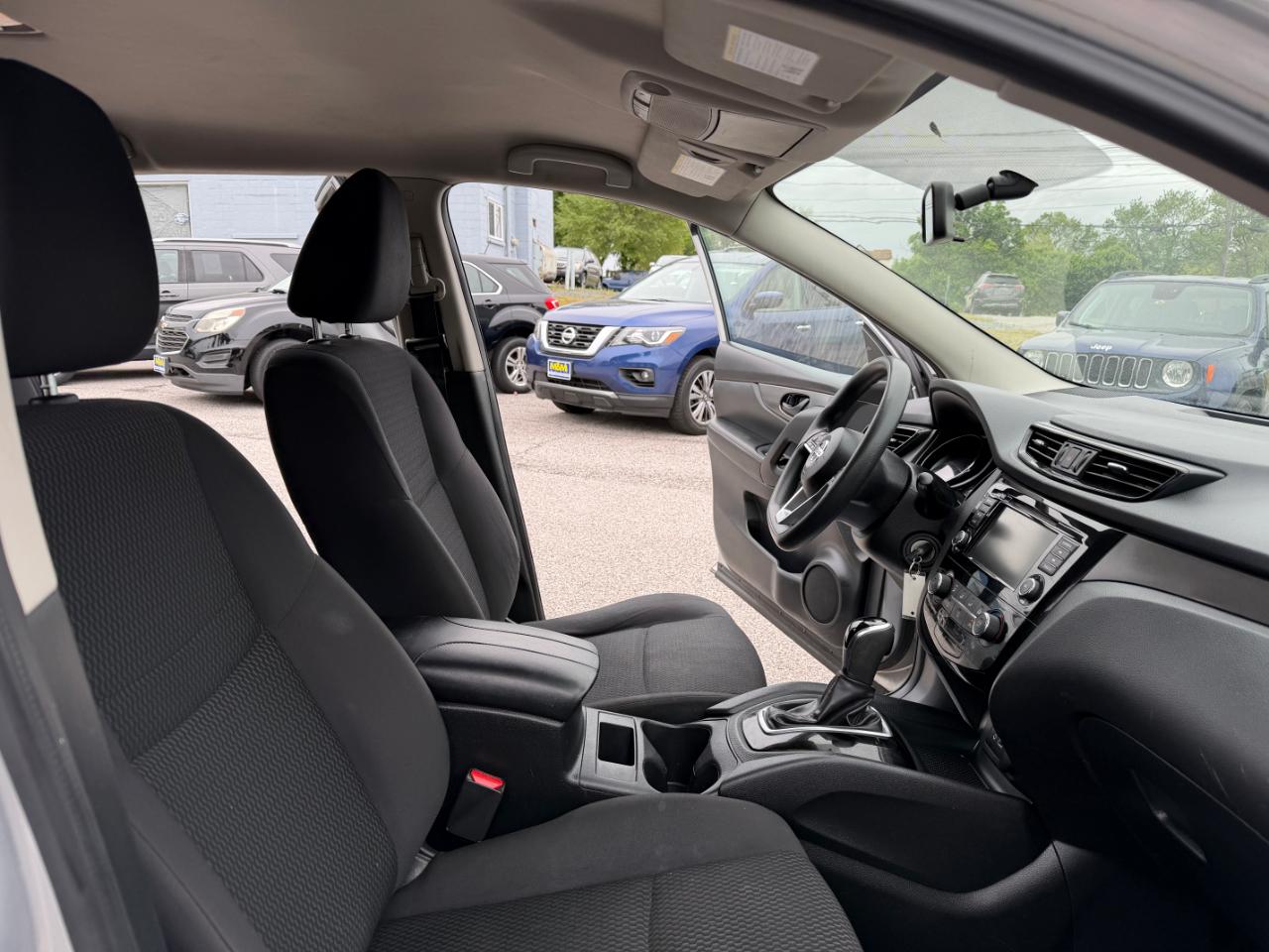 Nissan Rogue Sport 2018.5 FWD SV 2019