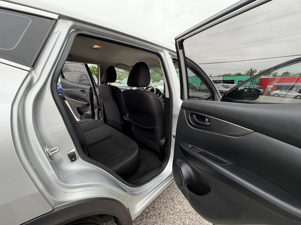 Nissan Rogue Sport 2018.5 FWD SV 2019