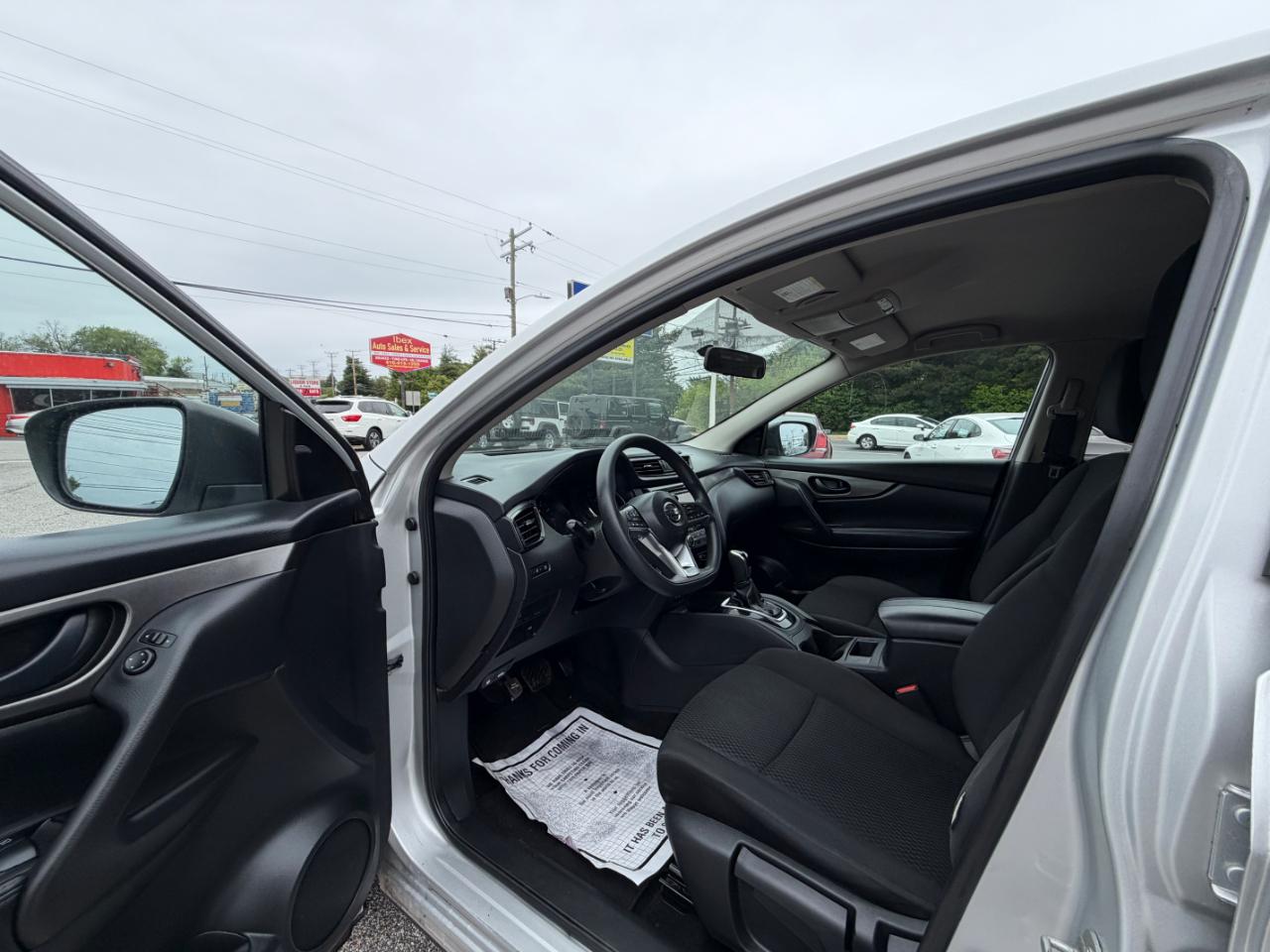 Nissan Rogue Sport 2018.5 FWD SV 2019