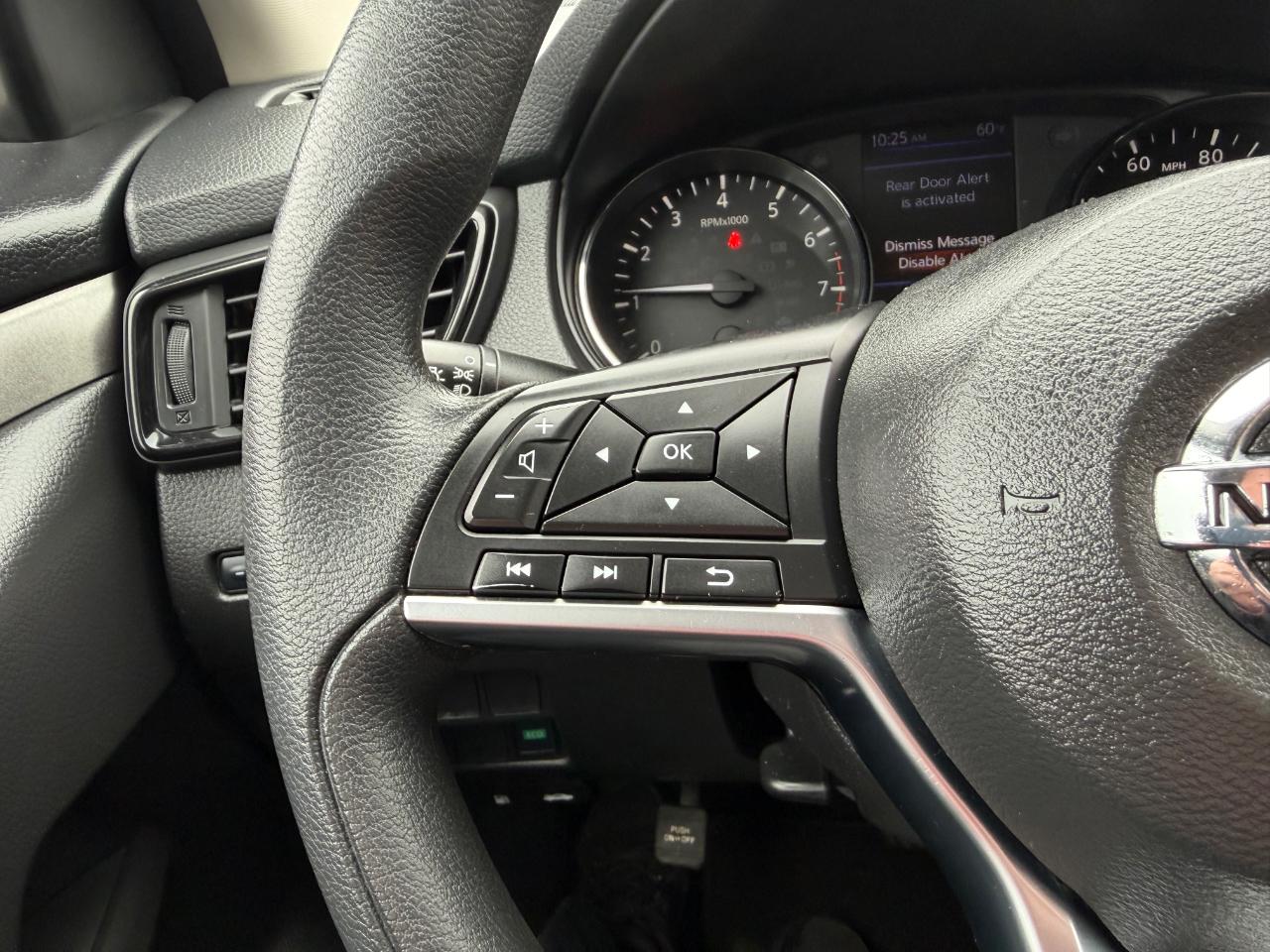 Nissan Rogue Sport 2018.5 FWD SV 2019