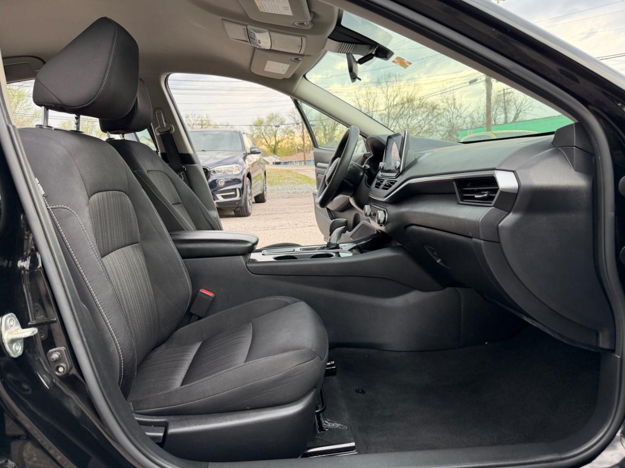 Nissan Altima 2.5 SV Sedan 2021