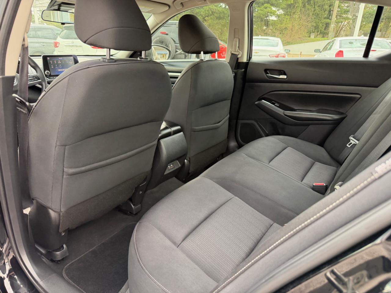 Nissan Altima 2.5 SV Sedan 2021