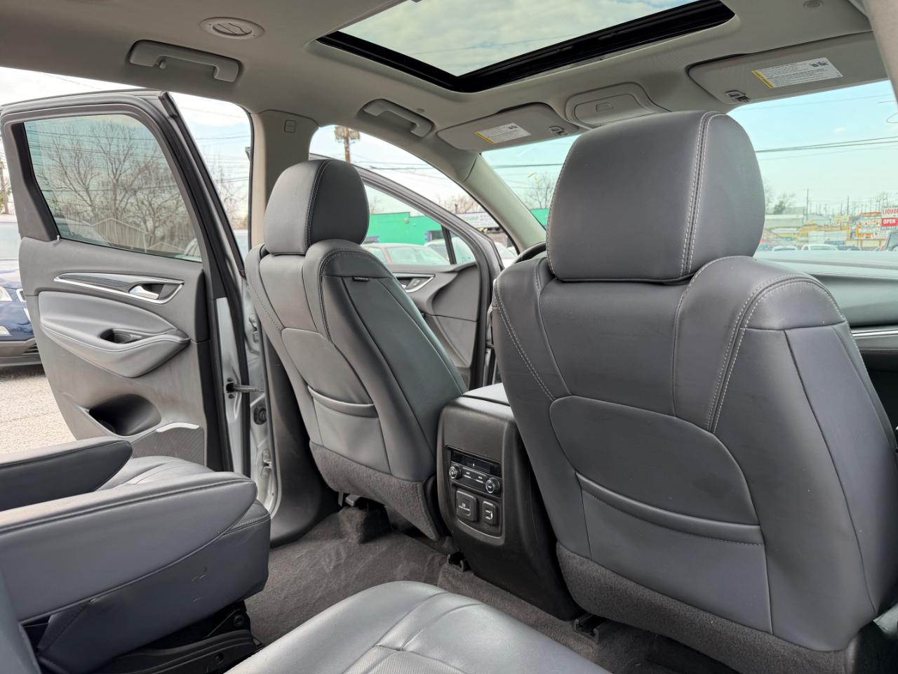 Buick Enclave AWD 4dr Essence 2018