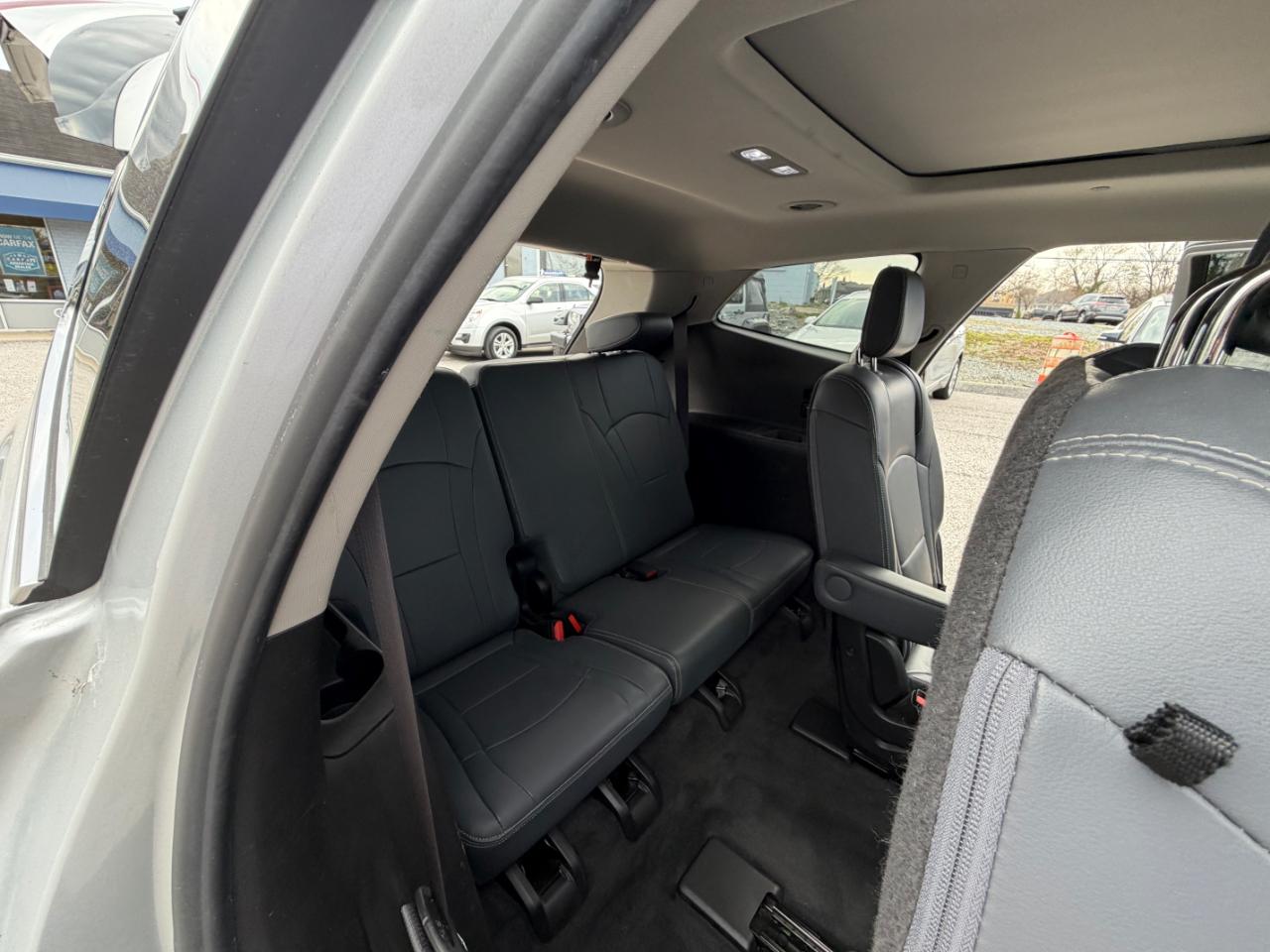 Buick Enclave AWD 4dr Essence 2018