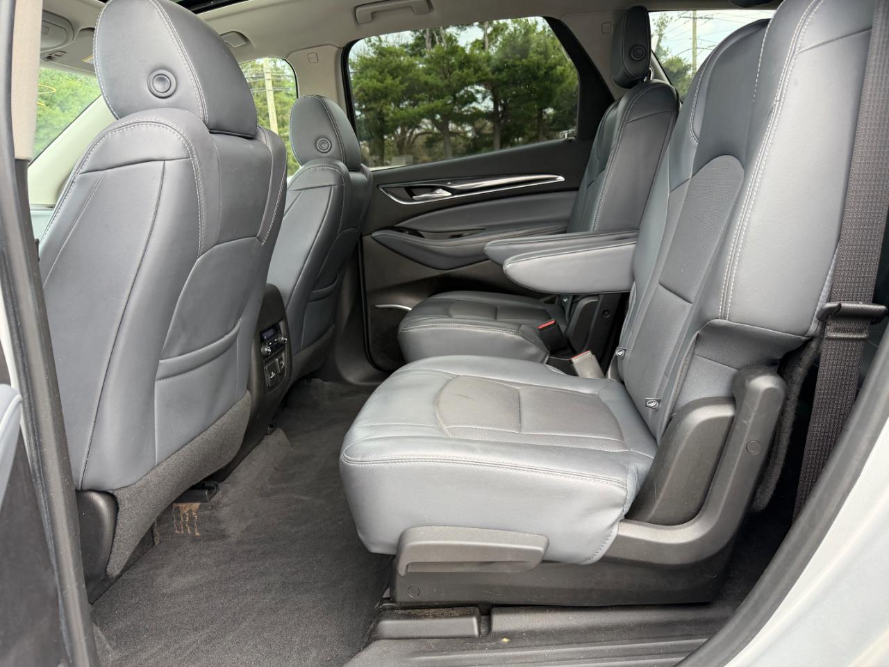 Buick Enclave AWD 4dr Essence 2018