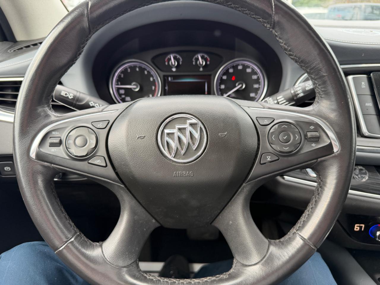 Buick Enclave AWD 4dr Essence 2018