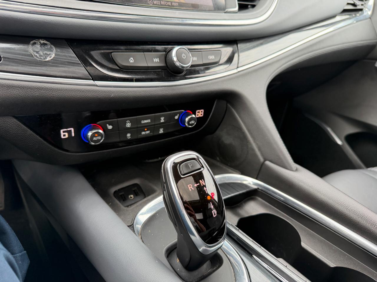 Buick Enclave AWD 4dr Essence 2018