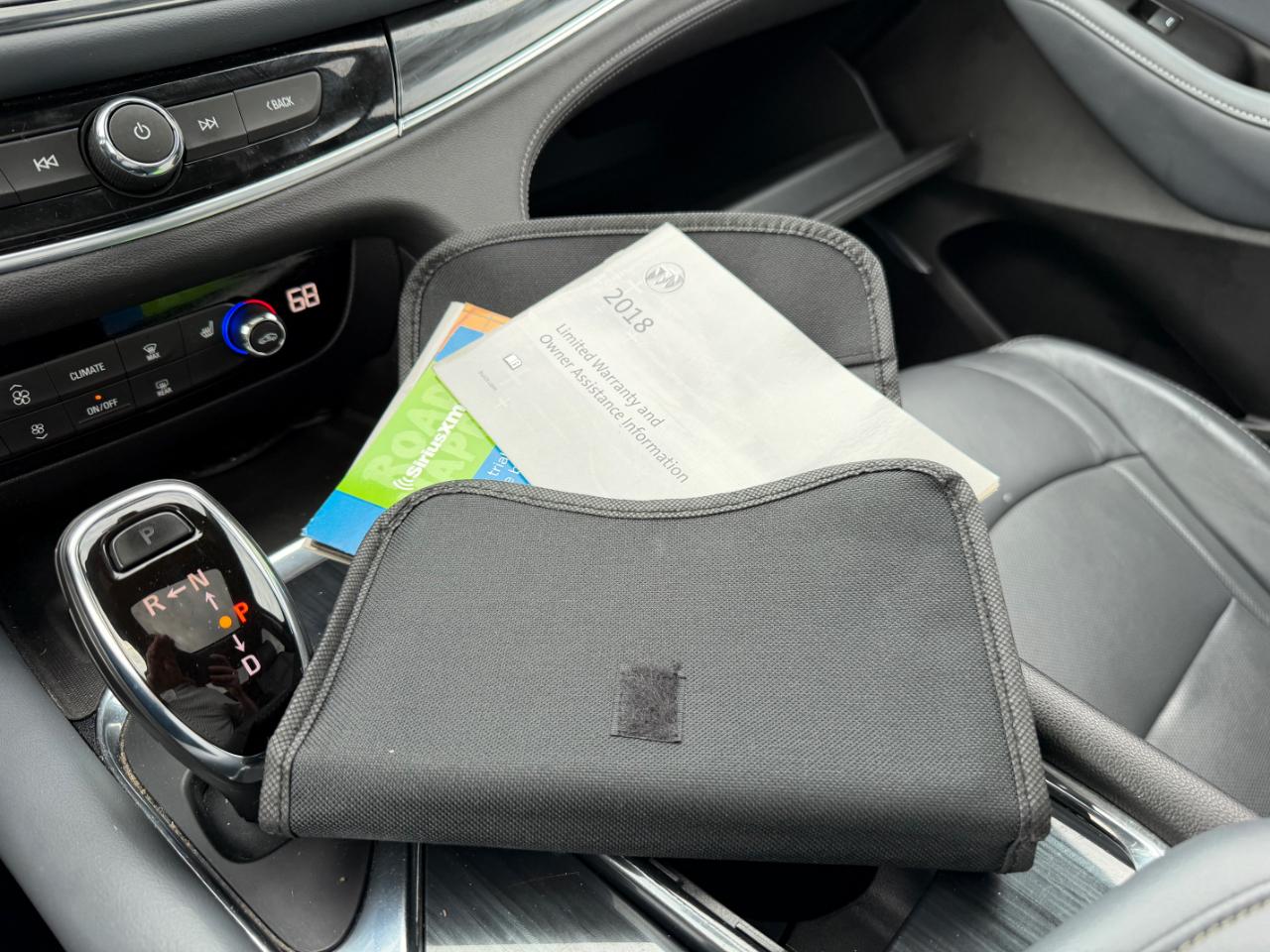 Buick Enclave AWD 4dr Essence 2018