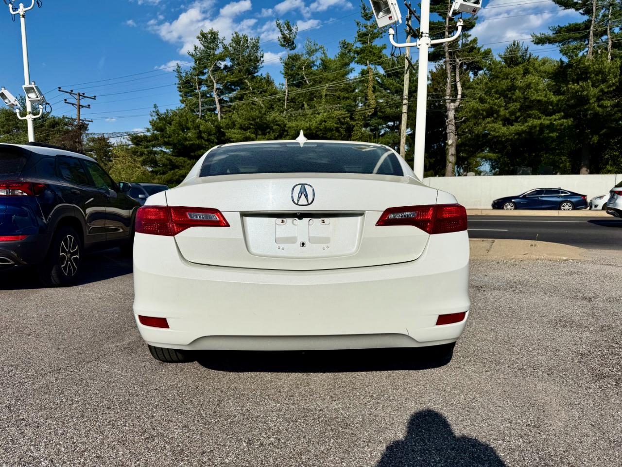 Acura ILX 4dr Sdn 2.0L 2014