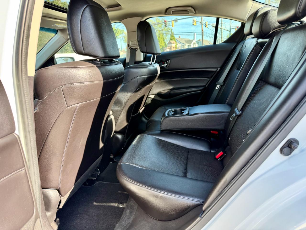 Acura ILX 4dr Sdn 2.0L 2014