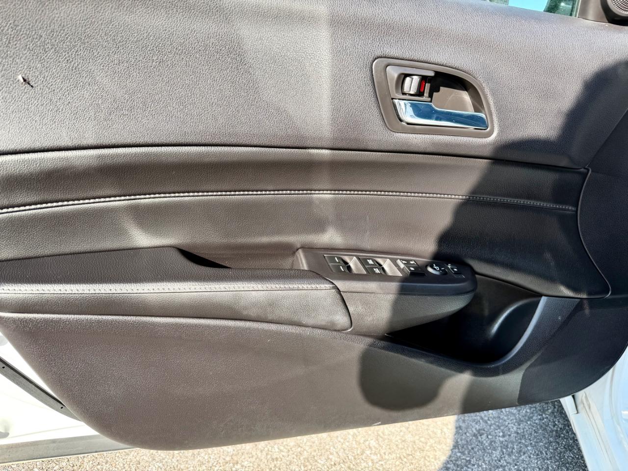 Acura ILX 4dr Sdn 2.0L 2014