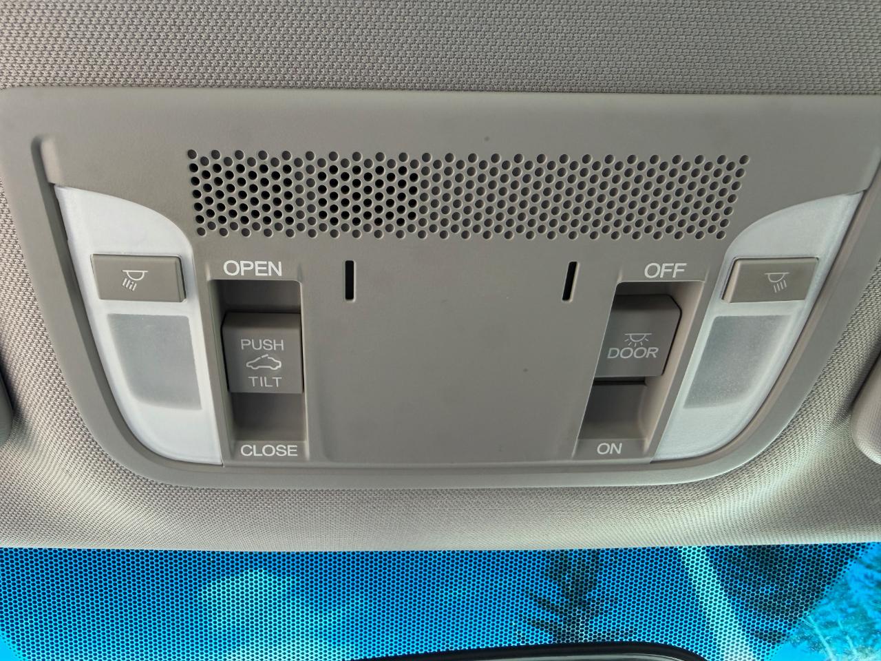 Acura ILX 4dr Sdn 2.0L 2014