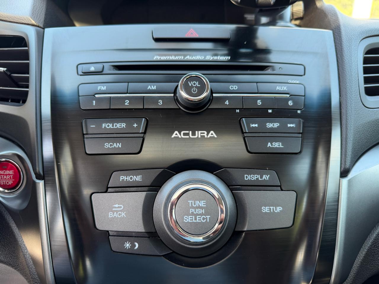 Acura ILX 4dr Sdn 2.0L 2014