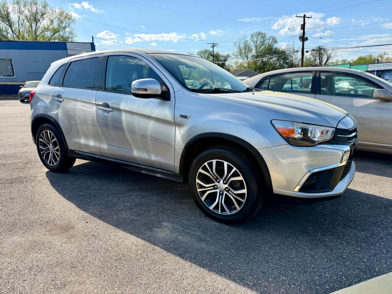 Mitsubishi Outlander Sport ES 2.0 CVT 2019
