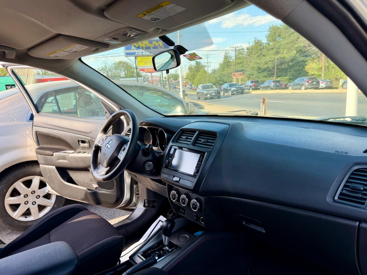 Mitsubishi Outlander Sport ES 2.0 CVT 2019