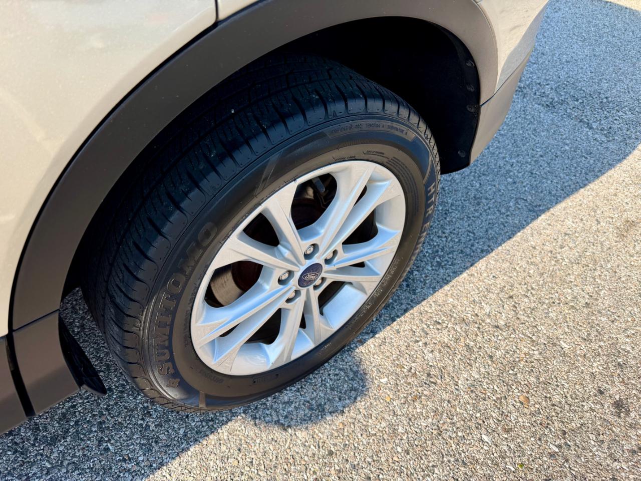 Ford Escape SE FWD 2017
