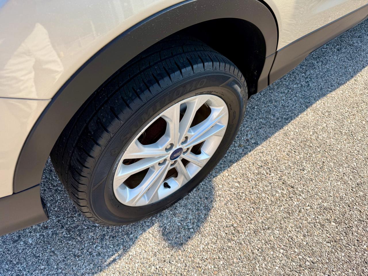 Ford Escape SE FWD 2017