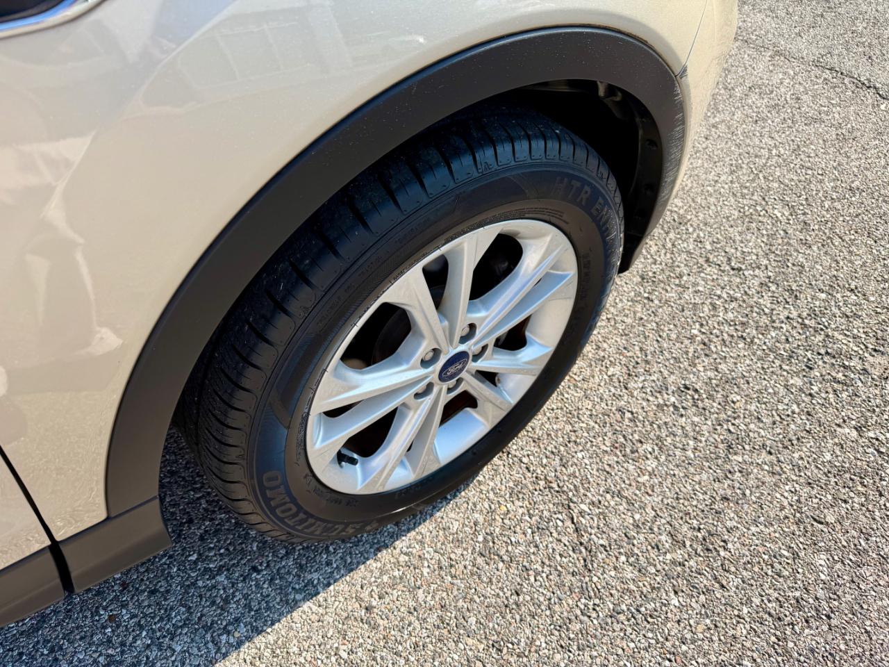 Ford Escape SE FWD 2017