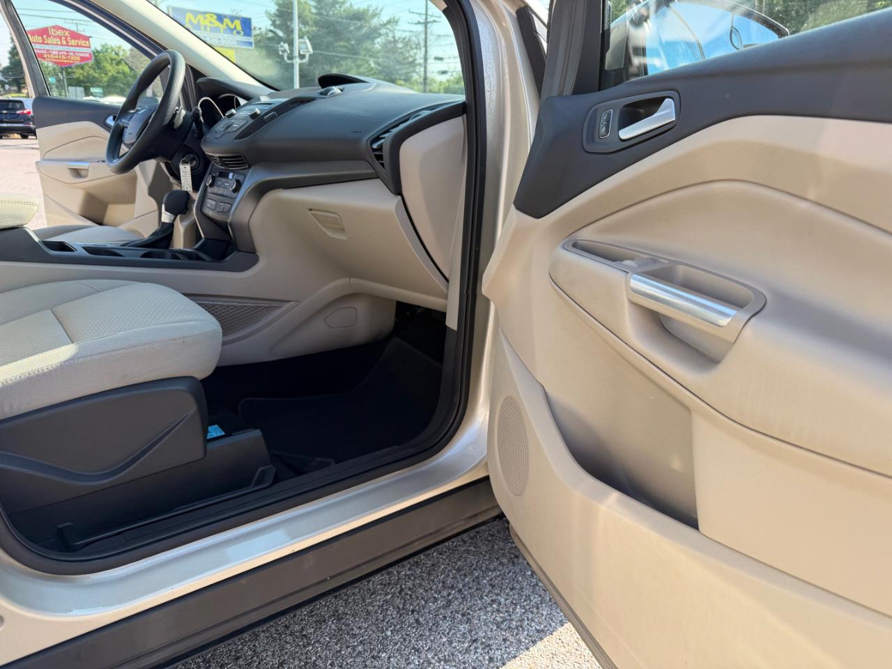 Ford Escape SE FWD 2017