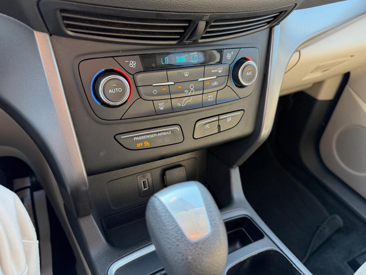 Ford Escape SE FWD 2017