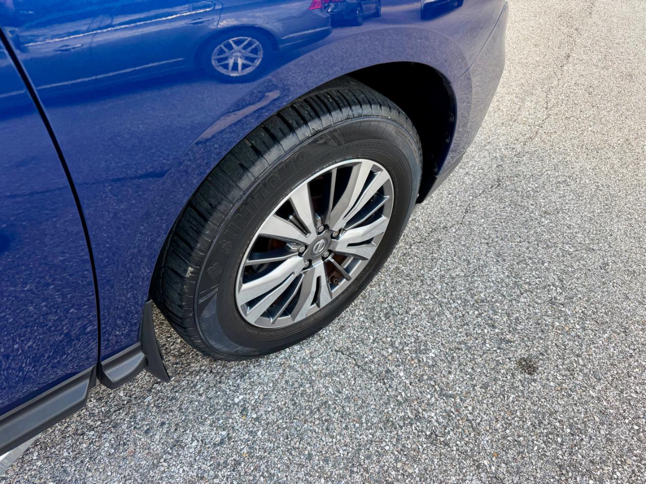 Nissan Pathfinder 4x4 SV 2018