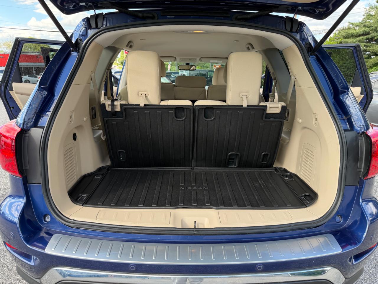 Nissan Pathfinder 4x4 SV 2018
