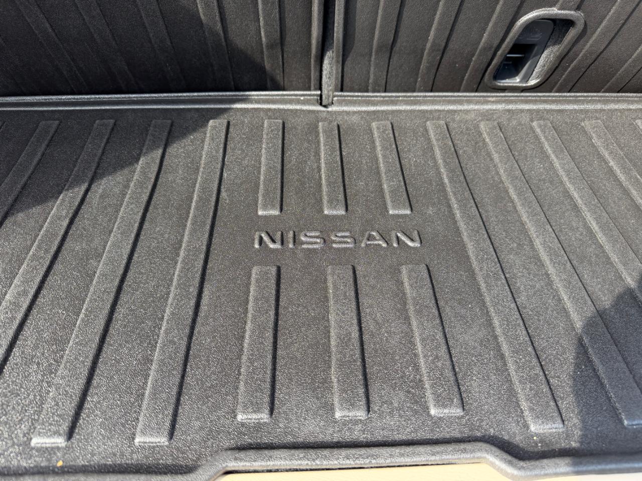 Nissan Pathfinder 4x4 SV 2018