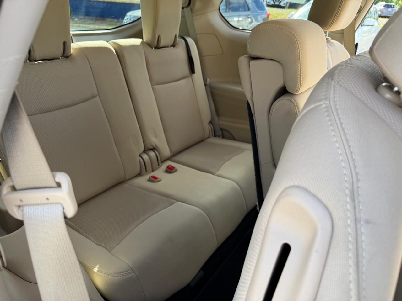 Nissan Pathfinder 4x4 SV 2018