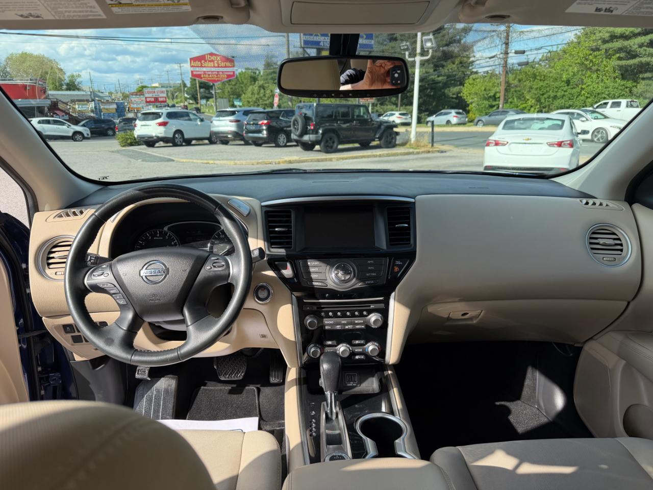 Nissan Pathfinder 4x4 SV 2018