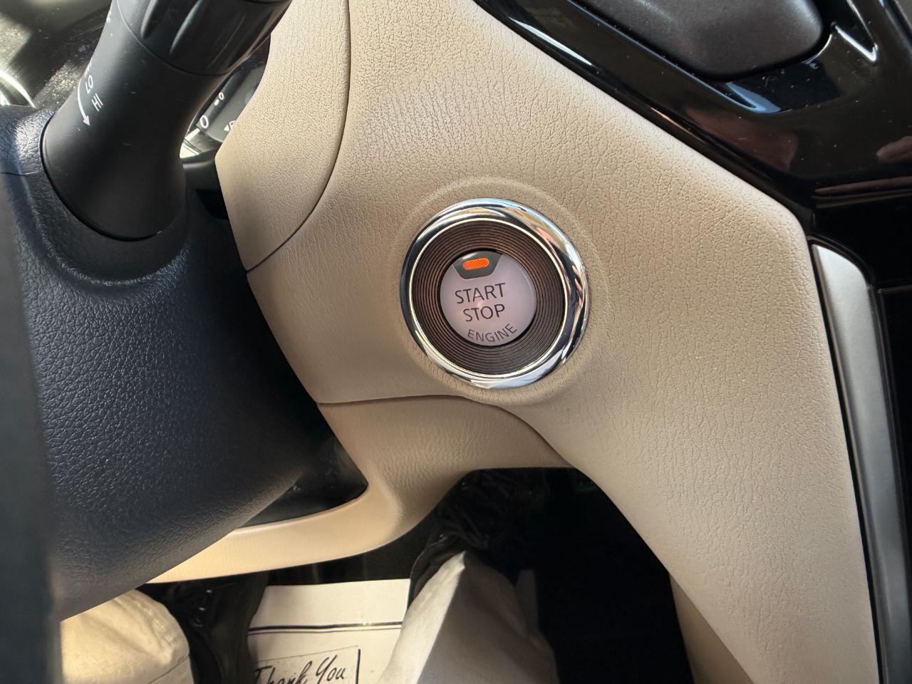 Nissan Pathfinder 4x4 SV 2018