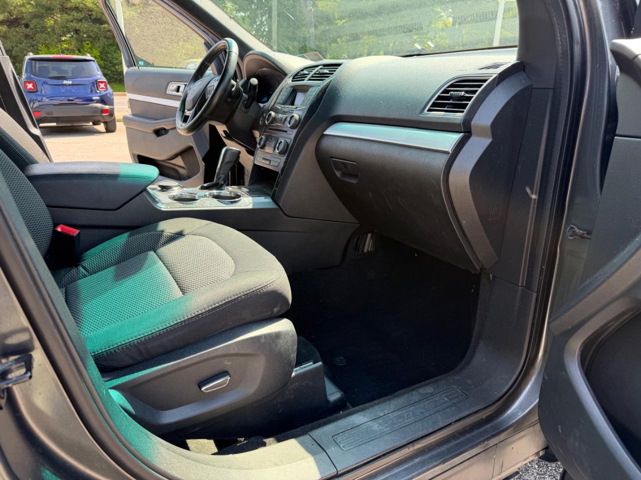 Ford Explorer XLT 4WD 2017