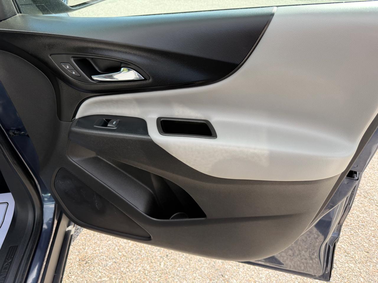 Chevrolet Equinox FWD 4dr LS w/1LS 2019