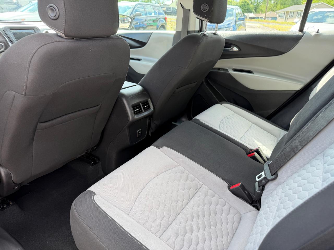 Chevrolet Equinox FWD 4dr LS w/1LS 2019