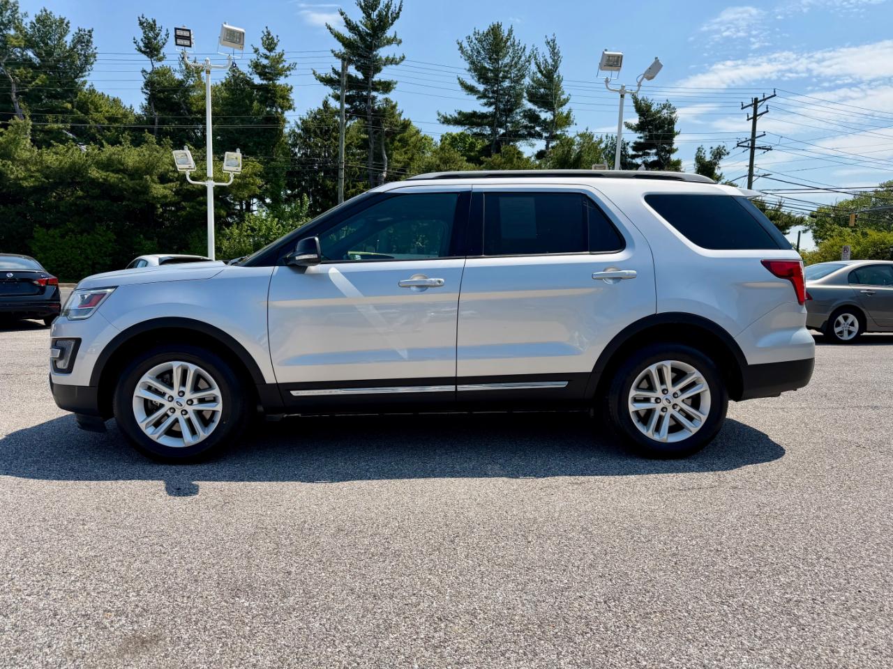 Ford Explorer XLT FWD 2017