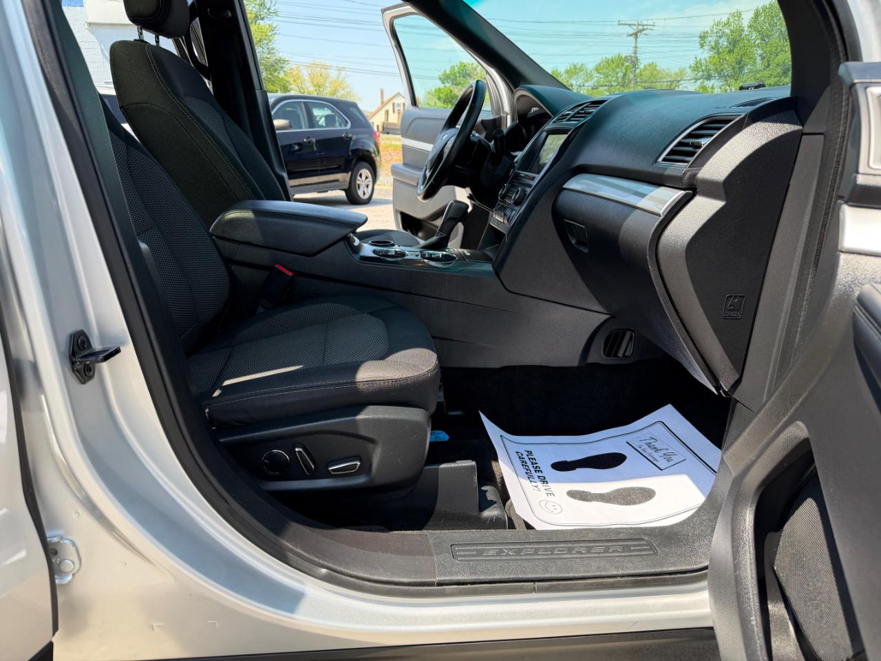 Ford Explorer XLT FWD 2017